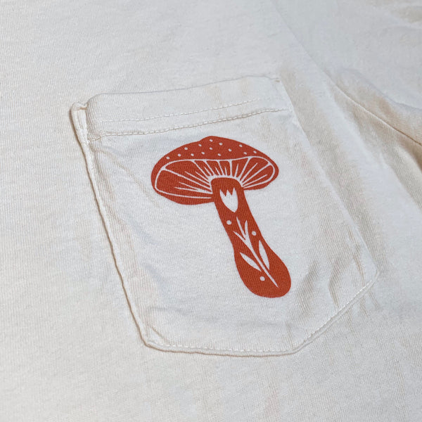 MUSHROOM POCKET TEE