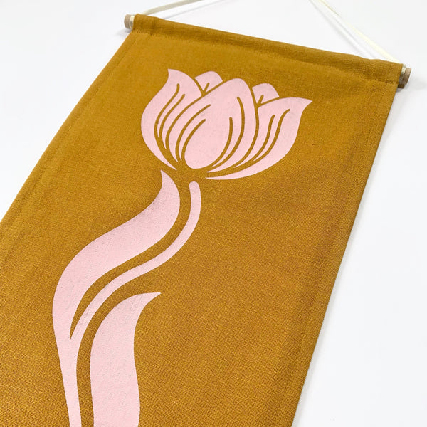 TULIP BANNER • YELLOW