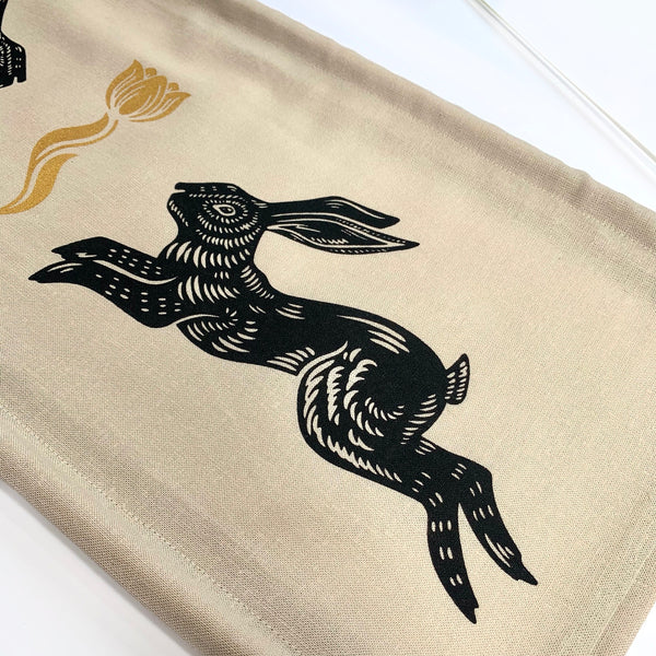 RABBIT BANNER • NATURAL